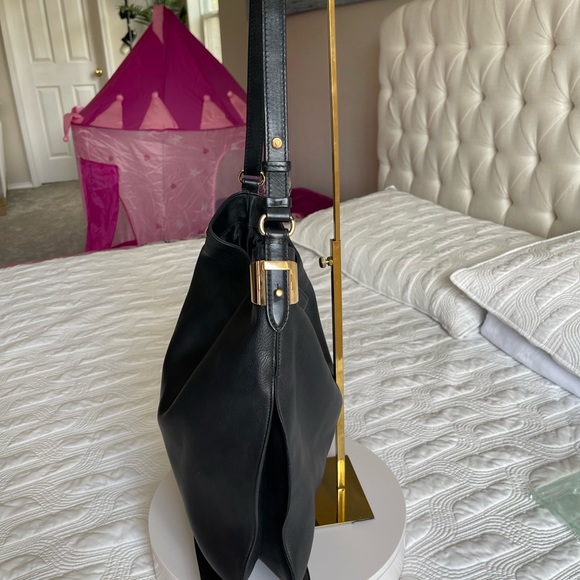 Authentic Salvatore Ferragamo Shoulder Bag - Picture 9 of 17